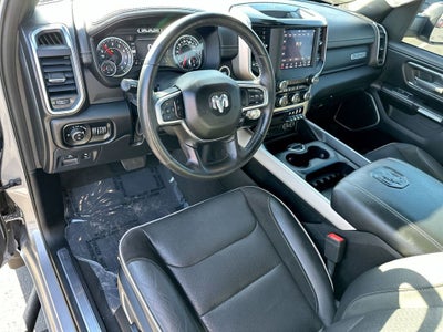 2019 RAM 1500 Laramie Crew Cab 4x4 5'7" Box