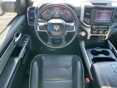 2019 RAM 1500 Laramie Crew Cab 4x4 5'7" Box