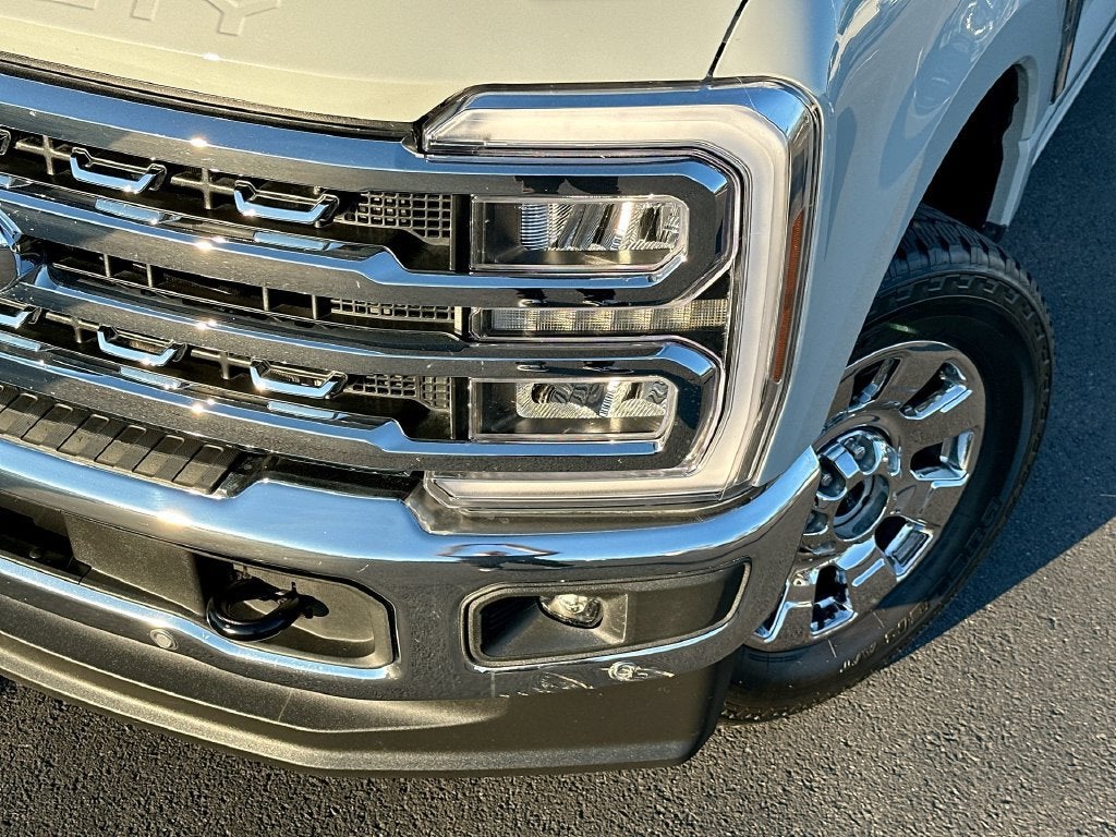 2025 Ford F-250 LARIAT