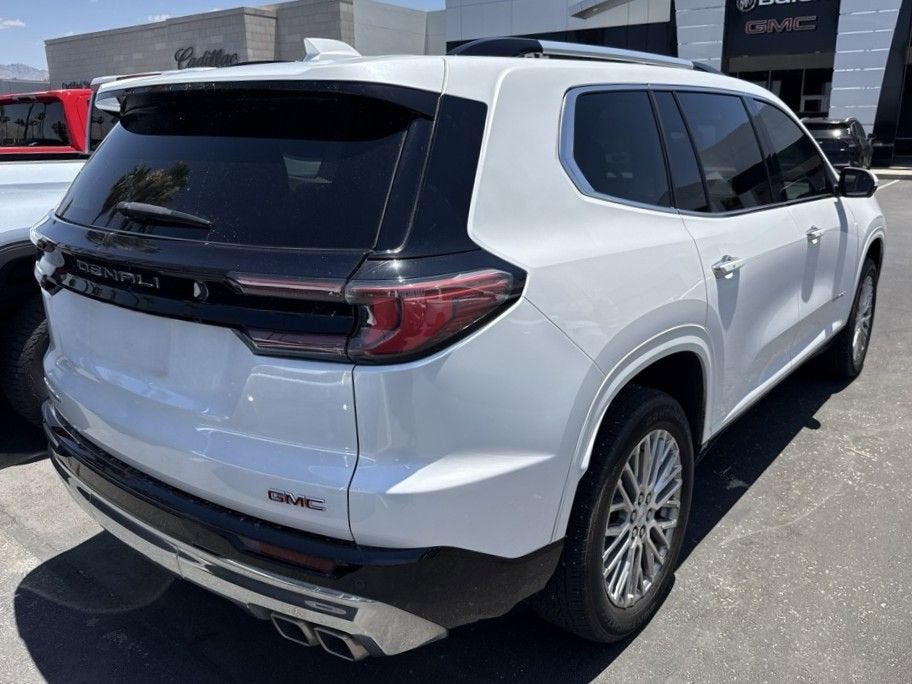 2025 GMC Acadia Denali