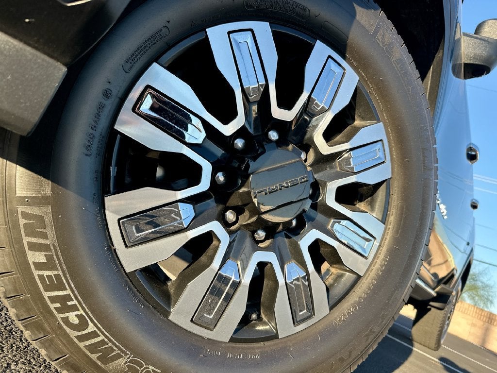 2024 GMC Sierra 2500 HD Denali