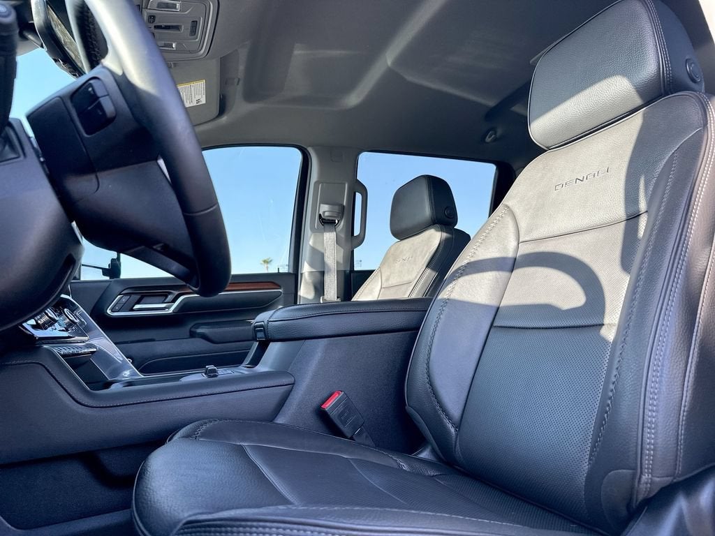 2025 GMC Sierra 2500 HD Denali