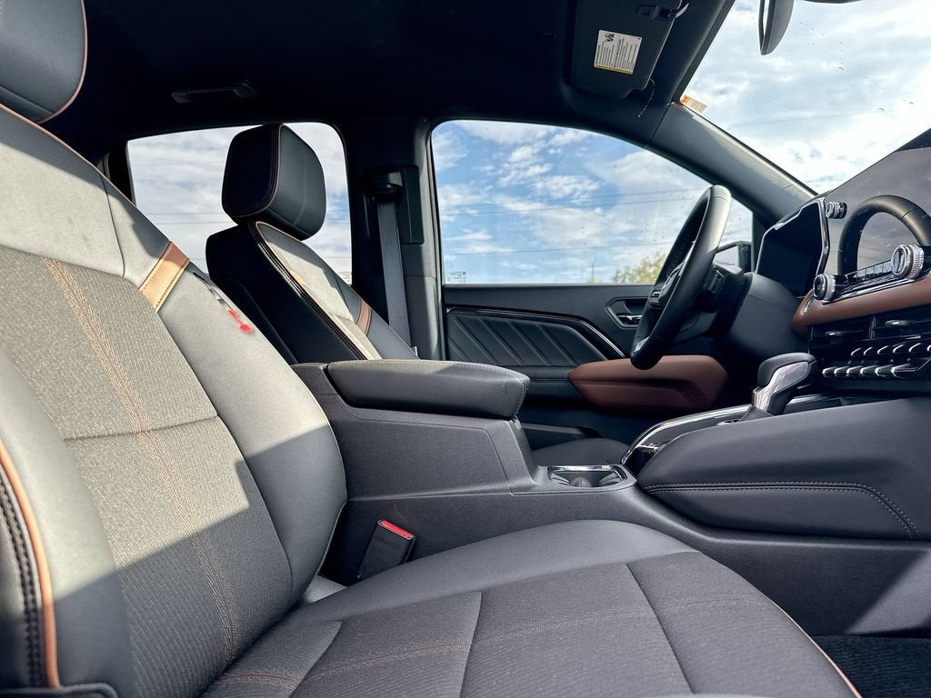 2025 GMC Canyon AT4