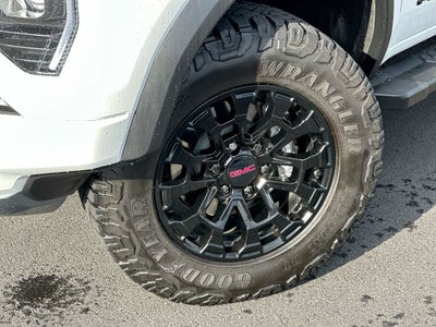 2025 GMC Canyon AT4