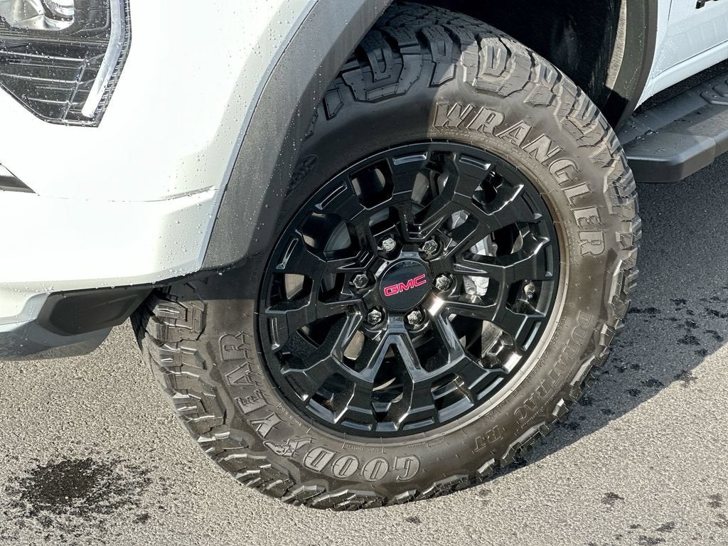 2025 GMC Canyon AT4