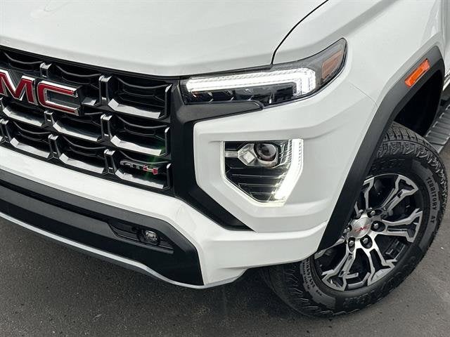 2023 GMC Canyon AT4