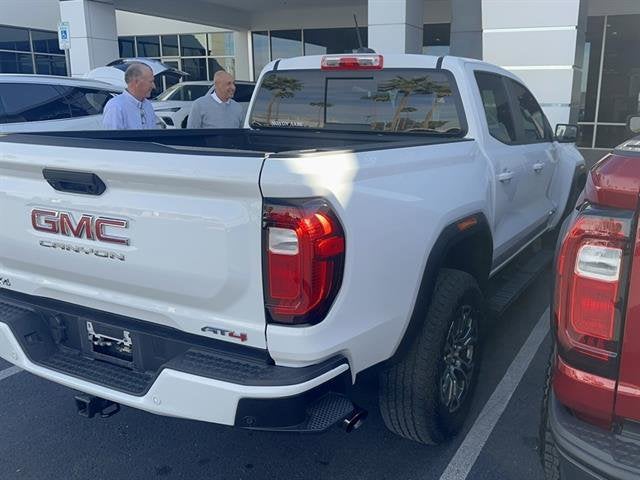 2023 GMC Canyon AT4