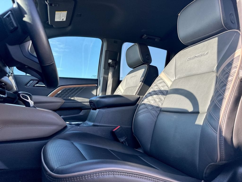 2023 GMC Canyon Denali