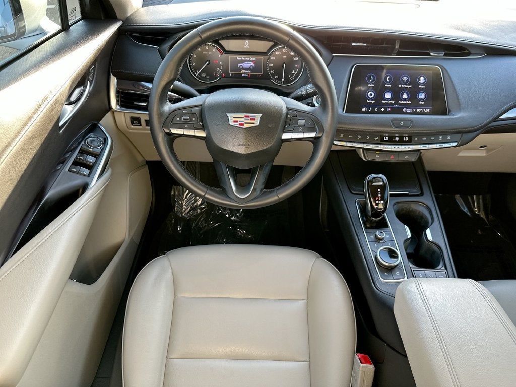 2022 Cadillac XT4 FWD Luxury