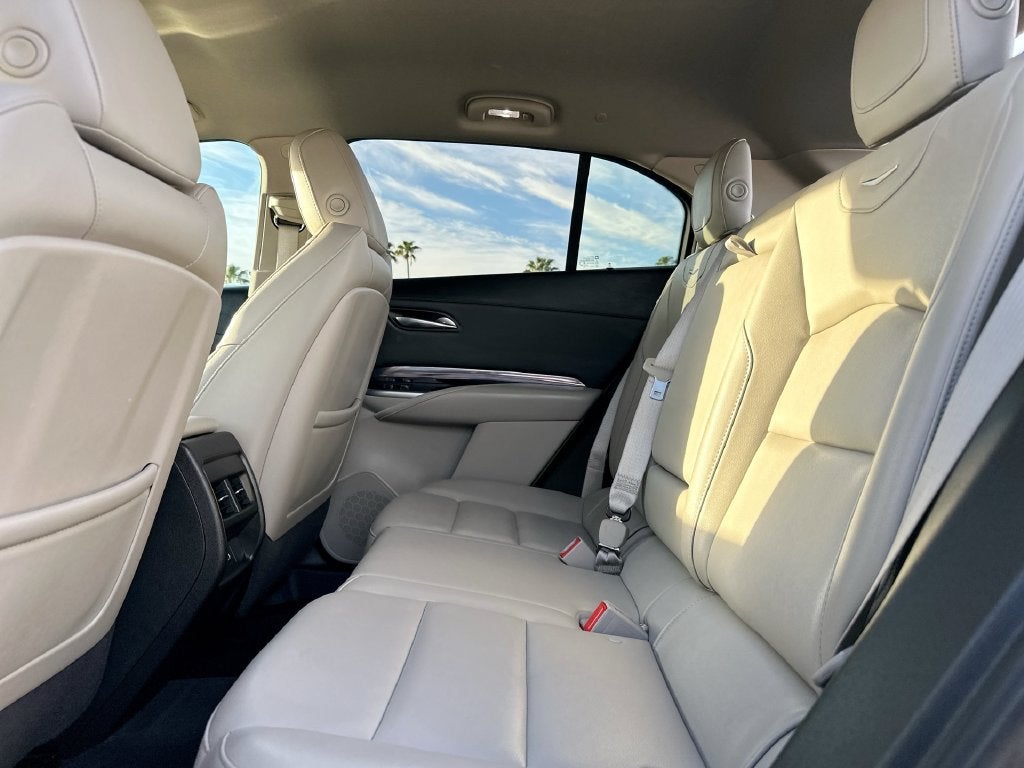 2022 Cadillac XT4 FWD Luxury