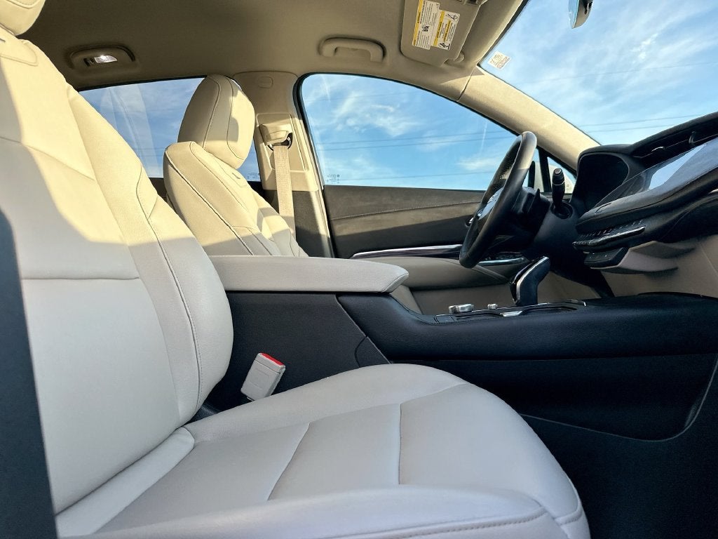 2022 Cadillac XT4 FWD Luxury