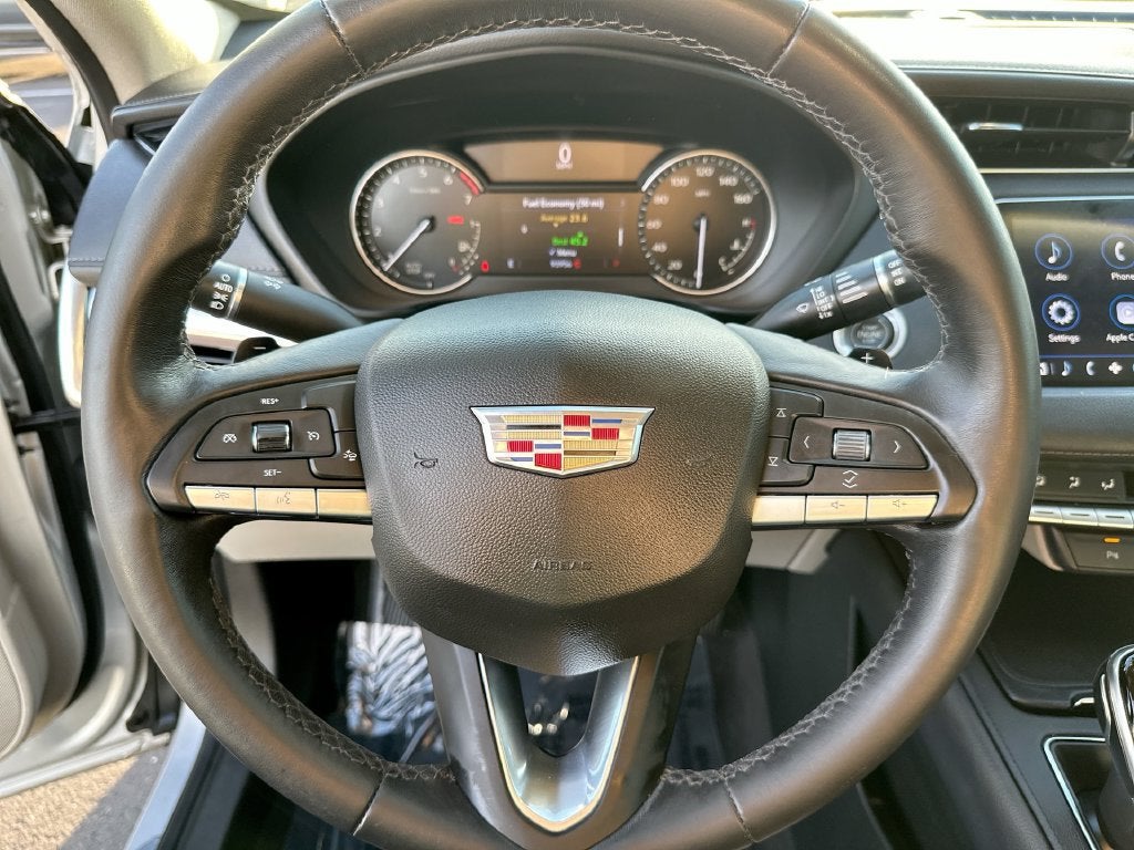 2022 Cadillac XT4 FWD Luxury