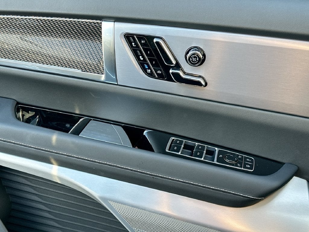 2027 Cadillac VISTIQ Luxury