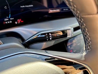 2027 Cadillac VISTIQ Luxury