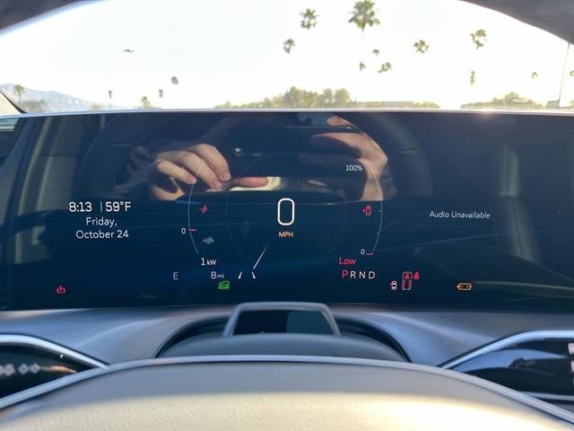 2026 Cadillac VISTIQ Luxury