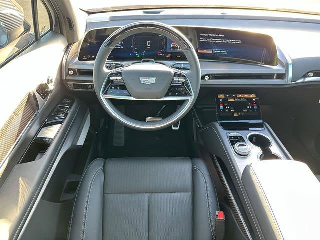 2026 Cadillac VISTIQ Luxury