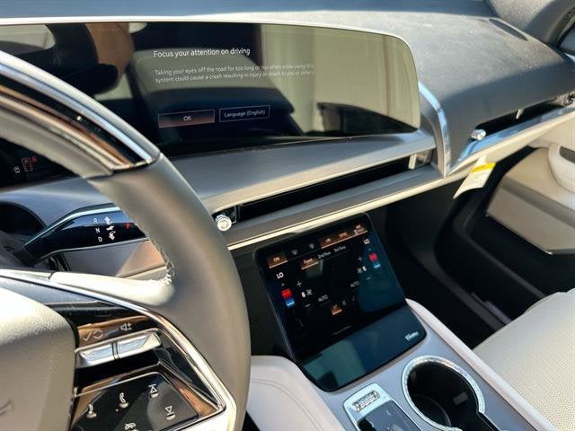 2026 Cadillac VISTIQ Luxury