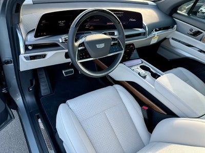 2027 Cadillac VISTIQ Luxury
