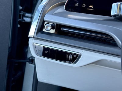 2027 Cadillac VISTIQ Luxury