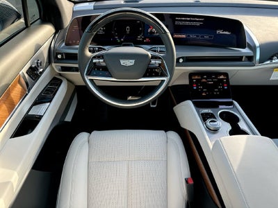 2027 Cadillac VISTIQ Luxury