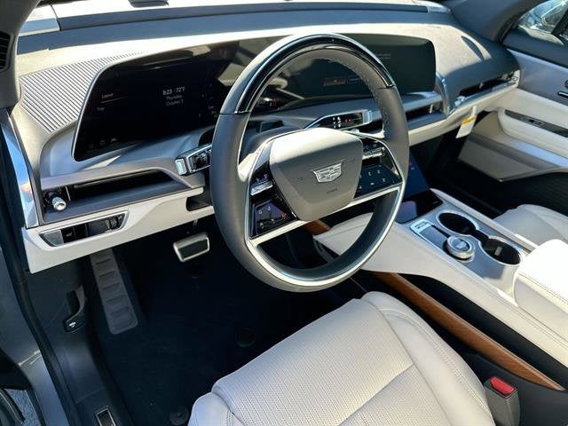 2026 Cadillac VISTIQ Luxury