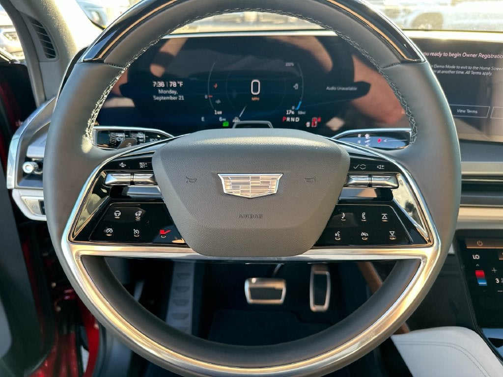 2027 Cadillac VISTIQ Luxury