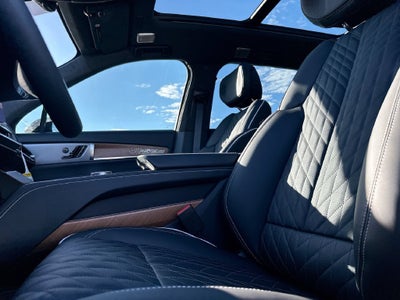 2027 Cadillac VISTIQ Premium Luxury