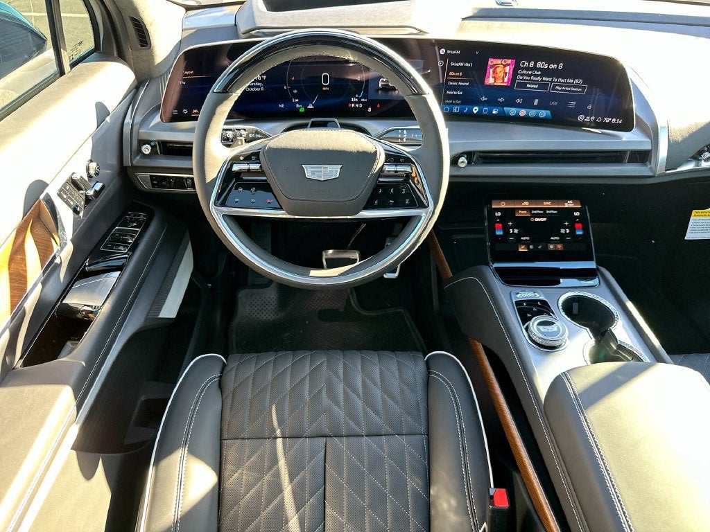 2027 Cadillac VISTIQ Premium Luxury