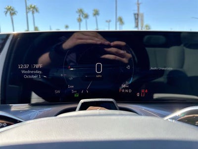 2026 Cadillac VISTIQ Sport