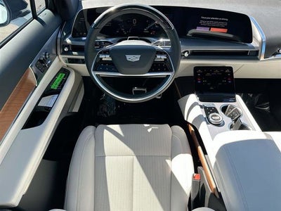 2026 Cadillac VISTIQ Sport