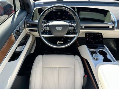 2026 Cadillac VISTIQ Sport