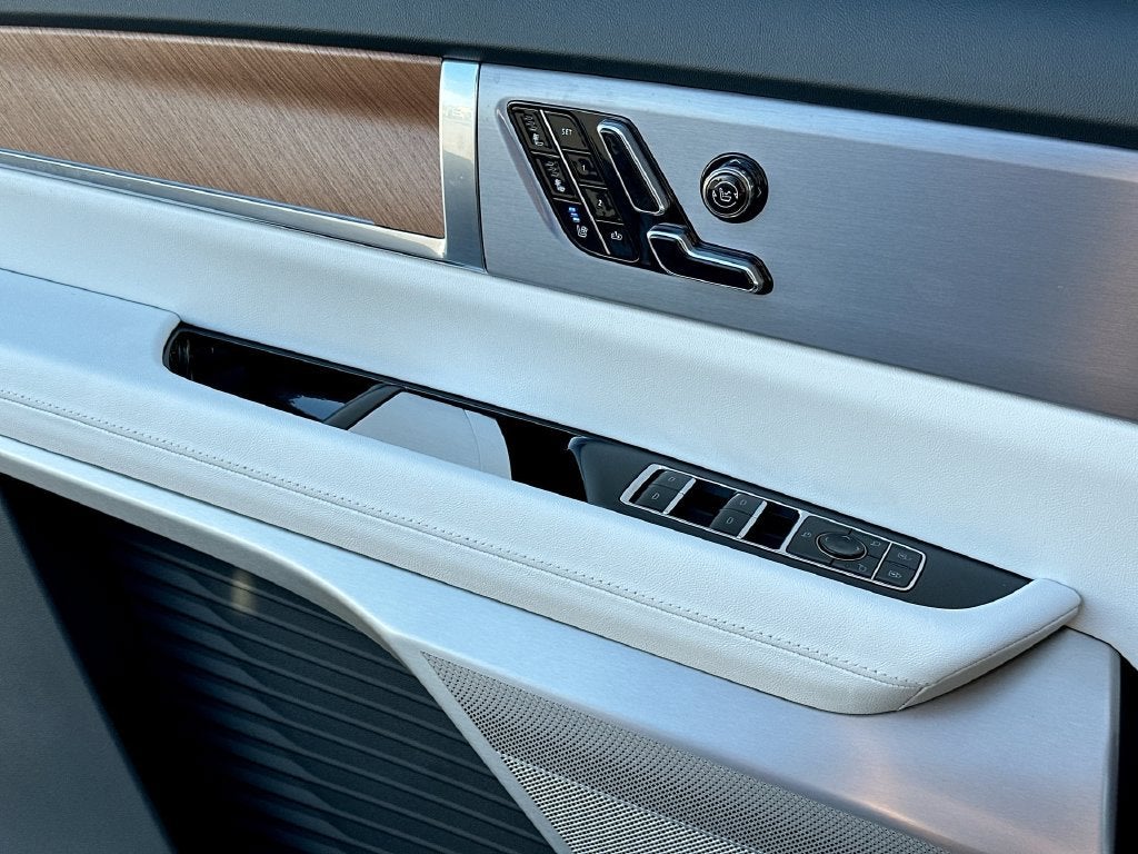 2027 Cadillac VISTIQ Sport