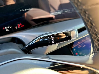 2027 Cadillac VISTIQ Sport