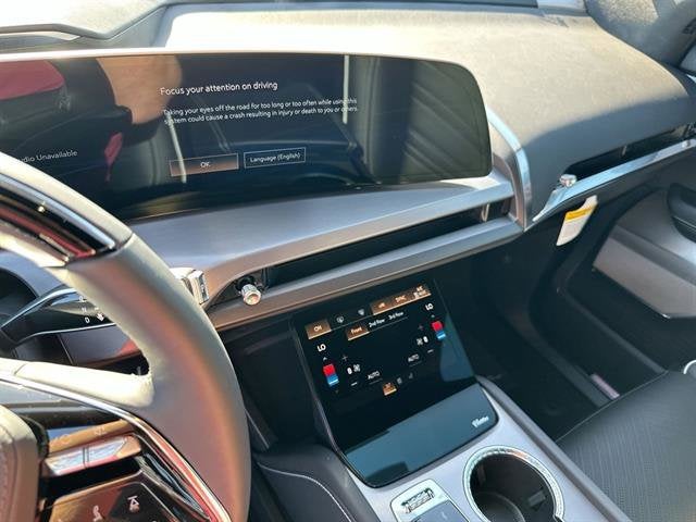 2026 Cadillac VISTIQ Platinum