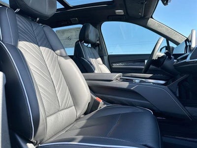 2026 Cadillac VISTIQ Platinum