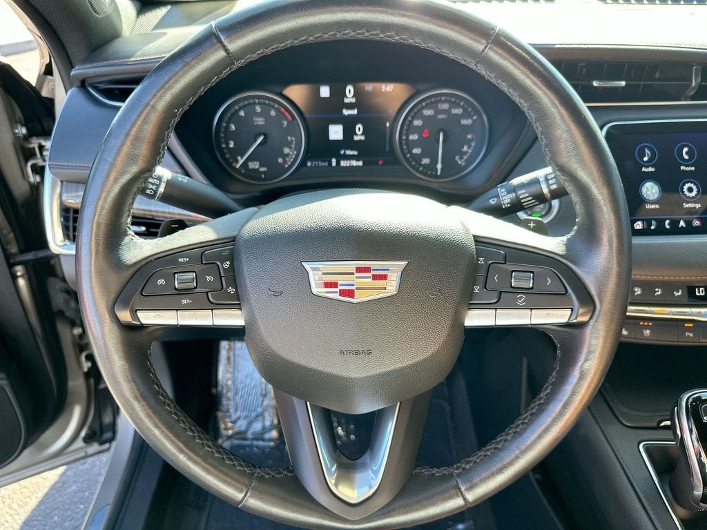 2023 Cadillac XT4 Premium Luxury