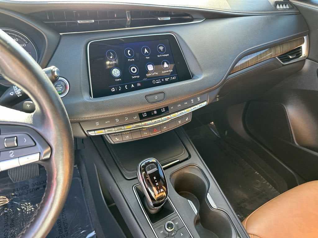 2023 Cadillac XT4 Premium Luxury