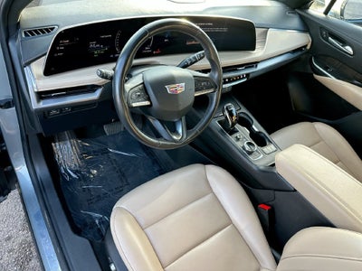 2025 Cadillac XT4 Premium Luxury