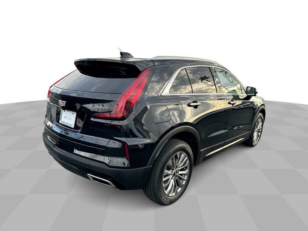 2025 Cadillac XT4 Premium Luxury