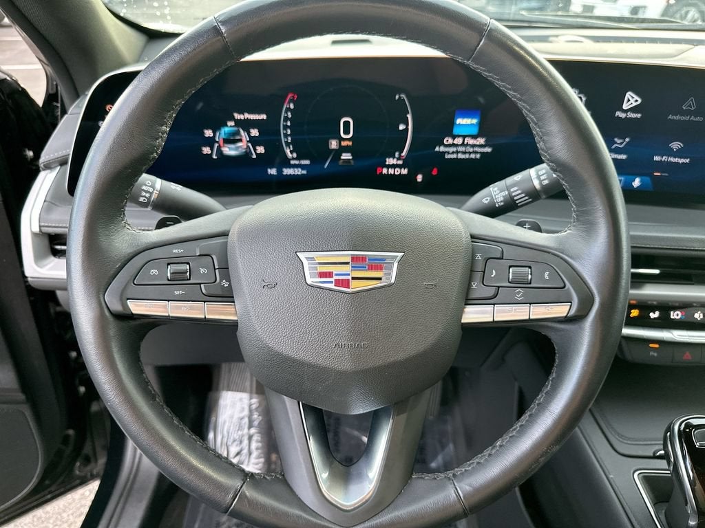 2025 Cadillac XT4 Premium Luxury