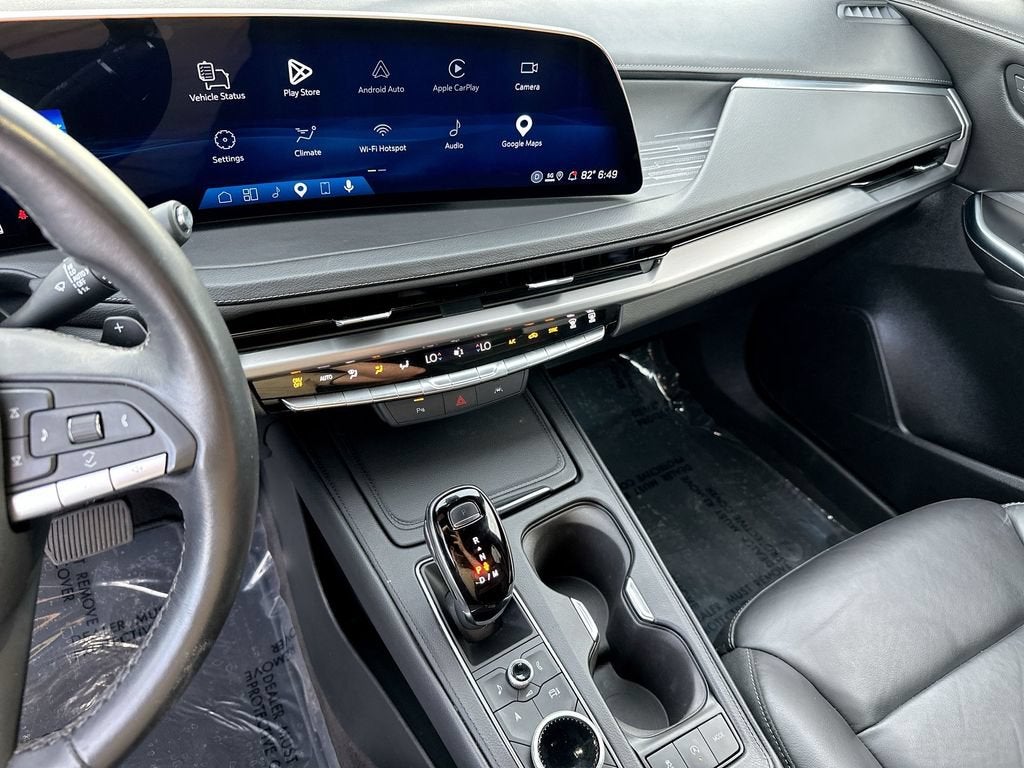 2025 Cadillac XT4 Premium Luxury