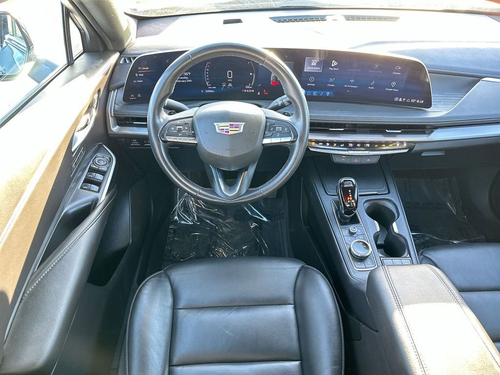 2025 Cadillac XT4 Premium Luxury