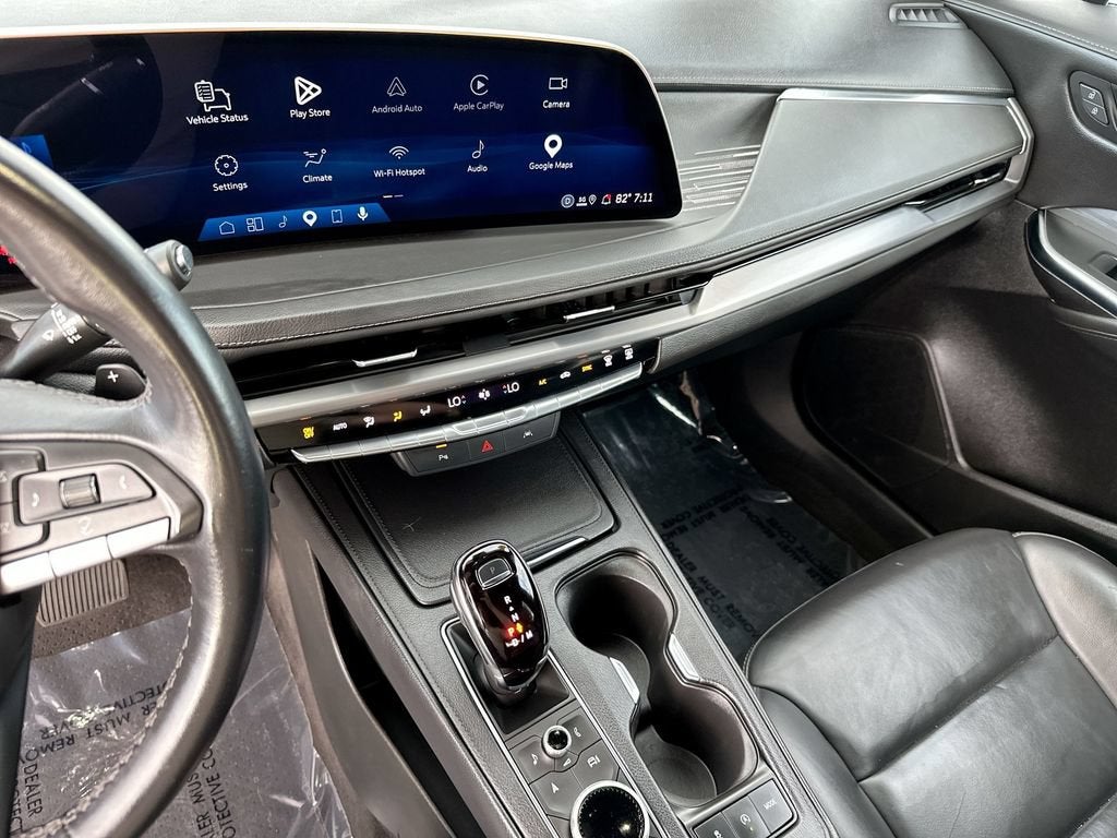 2025 Cadillac XT4 Premium Luxury