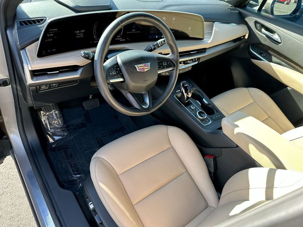 2024 Cadillac XT4 Premium Luxury