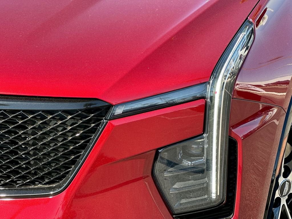 2024 Cadillac XT4 Sport