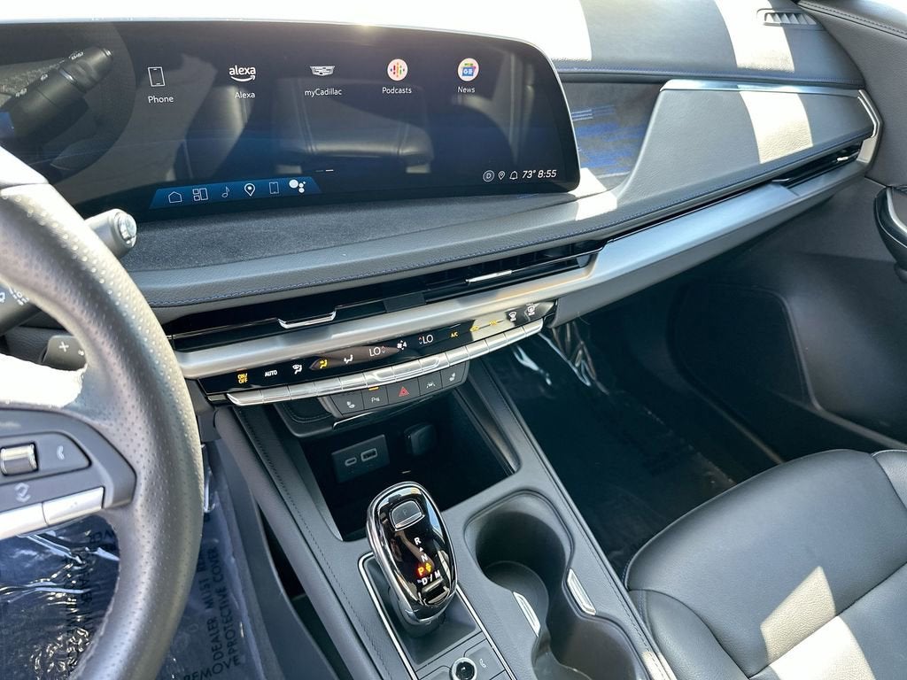 2024 Cadillac XT4 Sport