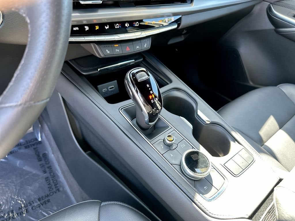 2024 Cadillac XT4 Sport