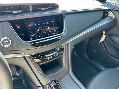 2025 Cadillac XT5 Luxury