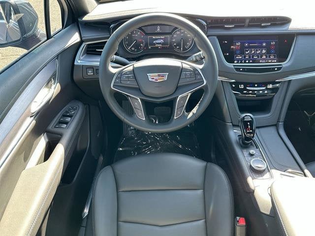 2025 Cadillac XT5 Luxury
