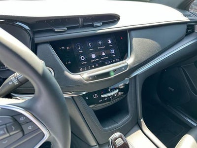 2025 Cadillac XT5 Luxury